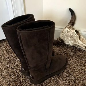 New Classic Tall UGG Boot Size 8